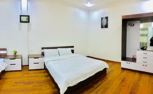 Villa Q's House