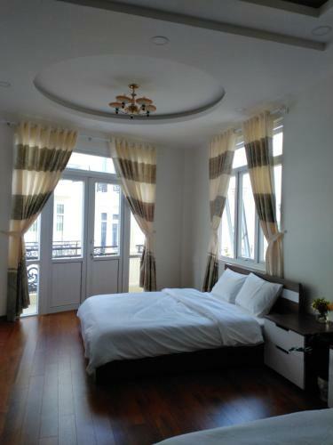 Villa Q's House