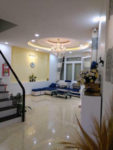 Villa Q's House