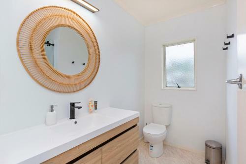 Surfs Up - Raglan Holiday Home