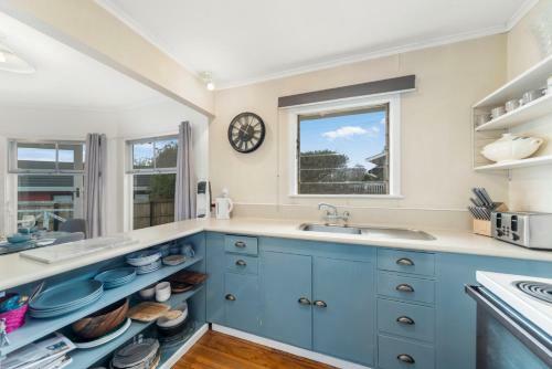 Kerer? Lodge - Two Mile Bay Holiday Home