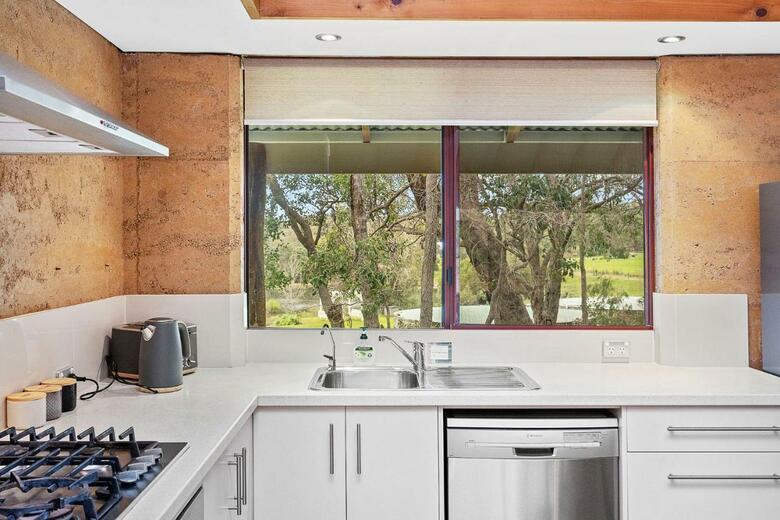 Possum Cottage - Woodstone Estate
