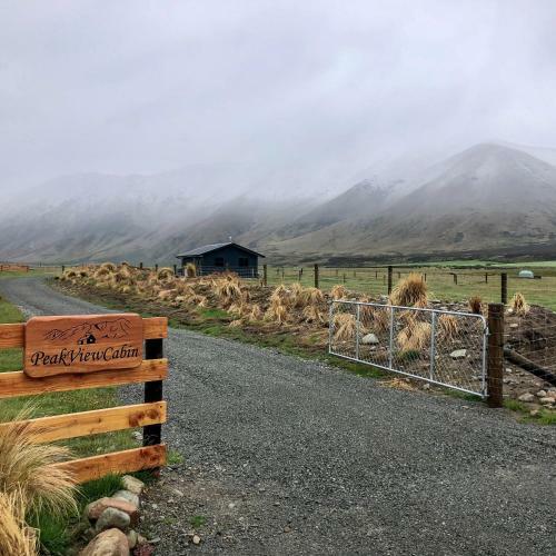 Peak View Cabin - Ben Ohau - Stylish Seclusion