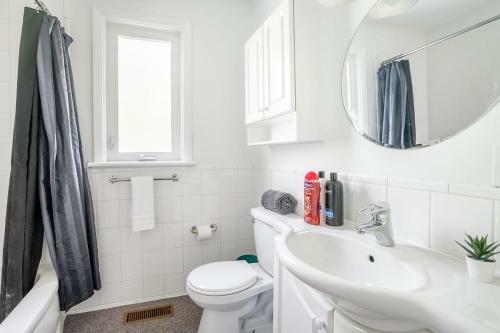 4br Family Home - W Private Pool And Games Room