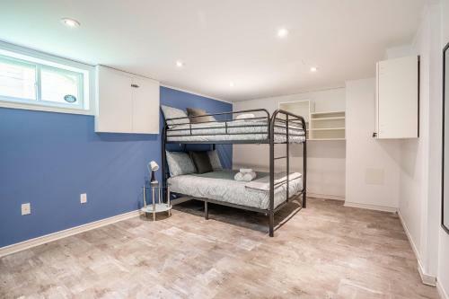 4br Family Home - W Private Pool And Games Room