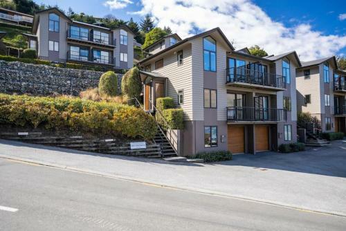 Apartamento Sunshine Bay Escape - Close To Central Queenstown