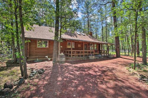 Pinetop Log Cabin With Fire Pit, Near Trails!