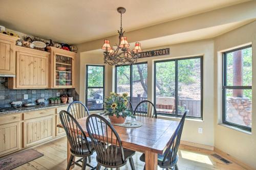 Torreon Crows Nest Mtn Home With Majestic Views