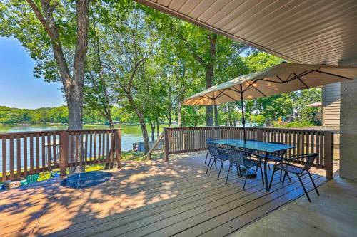 Lakefront Paradise With Fire Pit And Boat Slip!