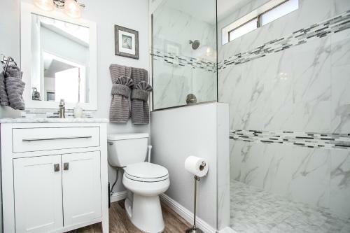 Beautiful Remodelheated Pool6br3brsleeps22suv