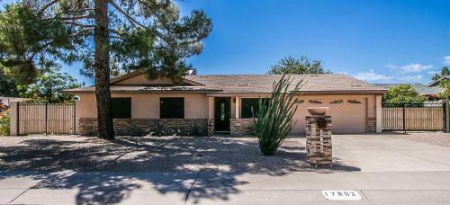 Beautiful Remodelheated Pool6br3brsleeps22suv