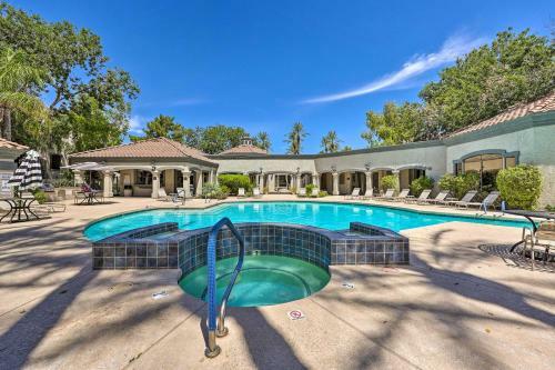 Apartamento Sunny Scottsdale Condo With Pool - 3 Mi To Tpc!