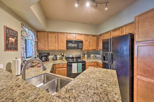 Apartamento Sunny Scottsdale Condo With Pool - 3 Mi To Tpc!