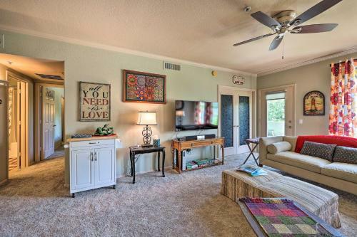 Apartamento Sunny Scottsdale Condo With Pool - 3 Mi To Tpc!