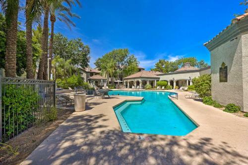 Apartamento Sunny Scottsdale Condo With Pool - 3 Mi To Tpc!