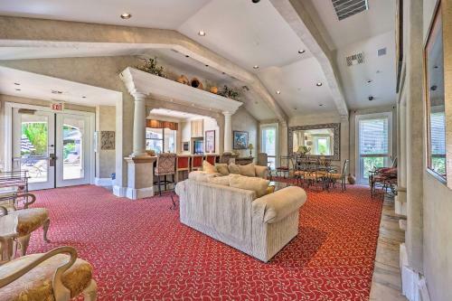 Apartamento Sunny Scottsdale Condo With Pool - 3 Mi To Tpc!