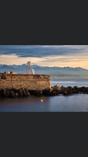 Apartamento Superbe 3p En Plein Coeur D?antibes