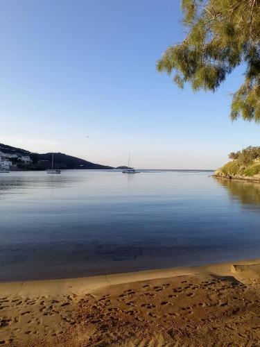 Hostal Kantouni Guest House By The Sea