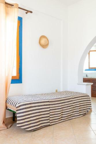 Light Blue Life - 2 Bedroom Vacation Home Eggares