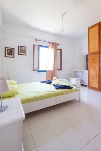 Light Blue Life - 2 Bedroom Vacation Home Eggares