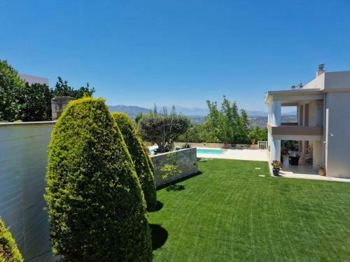 Blue Sky Villa In Crete