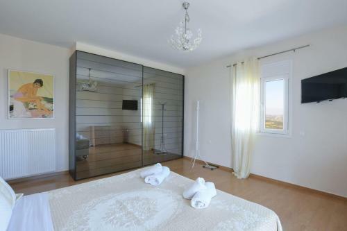 Blue Sky Villa In Crete