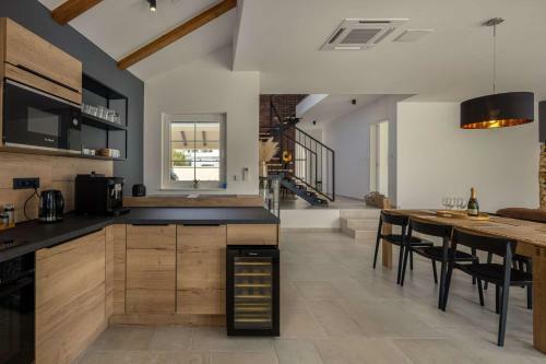 Beautiful Villa Stina Murter