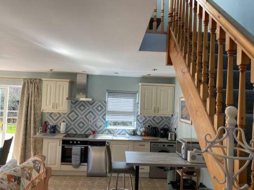 Apartamento Kingfisher Riverside Retreat