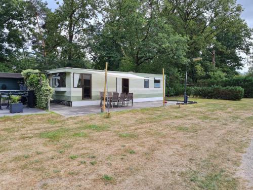 Gezellige Caravan In Twente