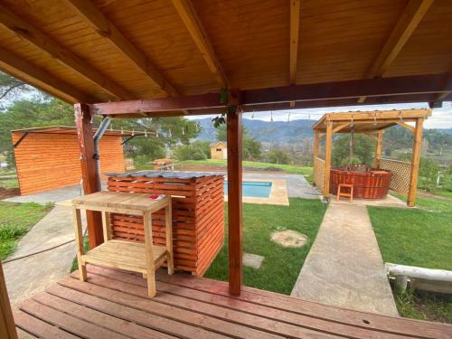 Caba�a Con Piscina Y Tinaja.