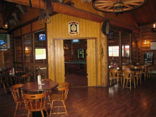 Cariboo Lodge