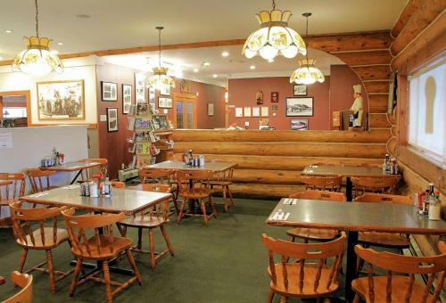 Cariboo Lodge