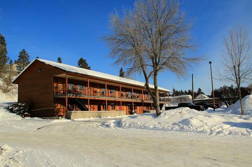Cariboo Lodge
