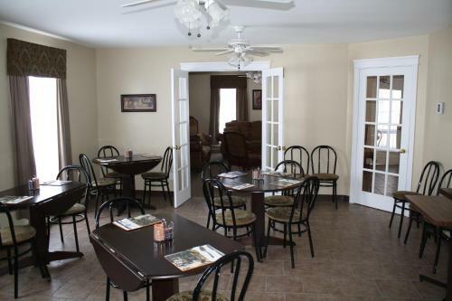 The Country Inn Motel