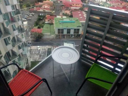 �nico Apartamento En Nuevo Y Moderno Condominio