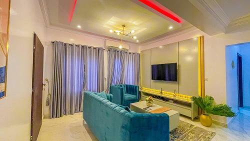 Exquisite 2 Bedroom Serviced Apartment Lekki Phase 1