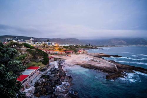 Hermanus Waterfront Apartment