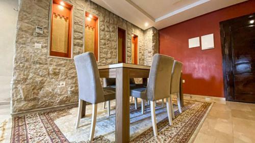 Iris Beach Luxurious Apartment