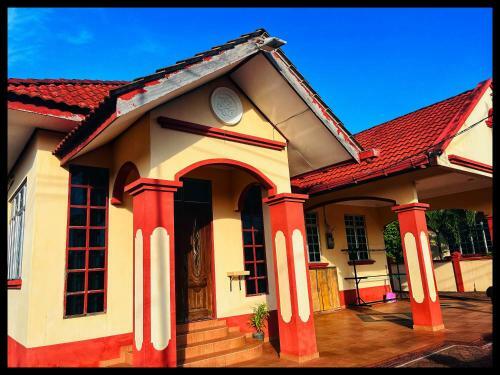 Rr Ceriya Guest House