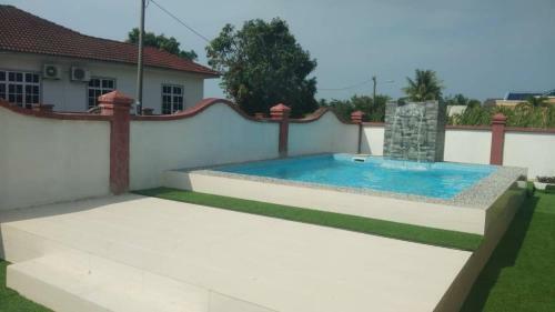 Rr Ceriya Guest House