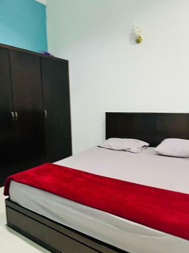 Rr Ceriya Guest House