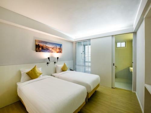 Kitzio House Hotel Huai Kwang
