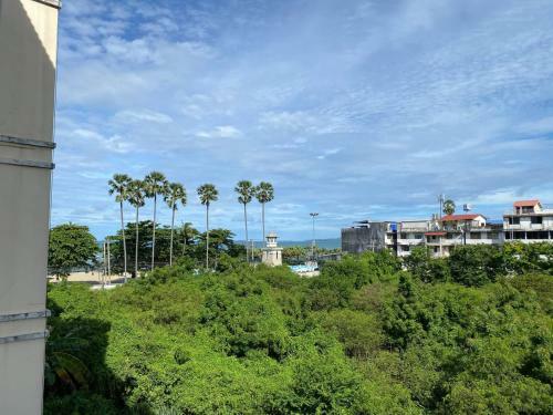 Hostal Jomtien Seaside House