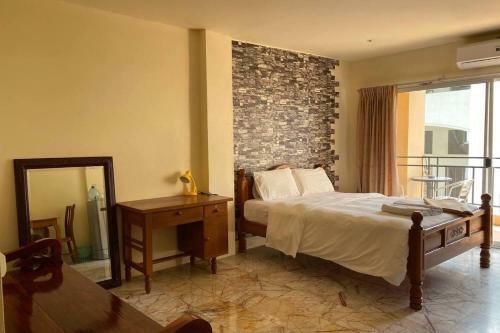 Hostal Jomtien Seaside House