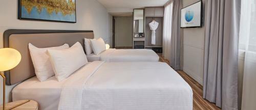 J-hotel By Dorsett