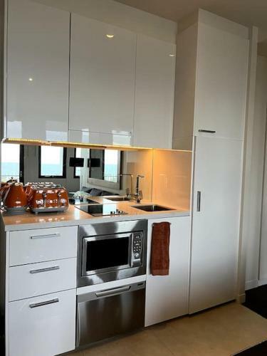 Lovely 2-bedroom Apartment, Breathtaking View!