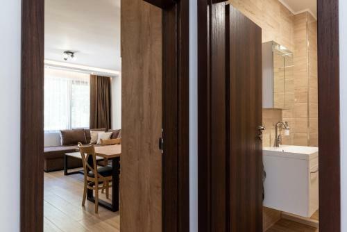 Apartment Aria