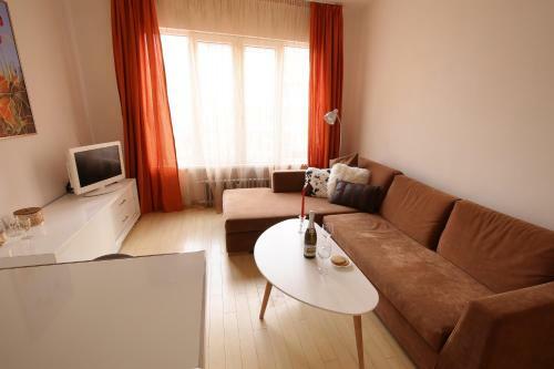Nika's 2bd, Modern, Dondukov Apartment