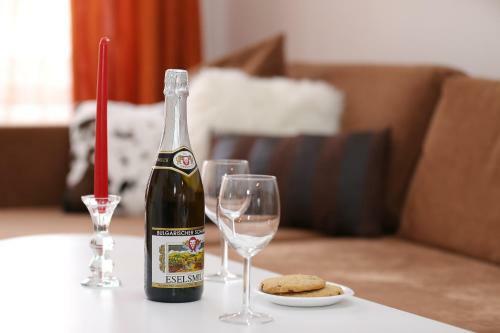 Nika's 2bd, Modern, Dondukov Apartment