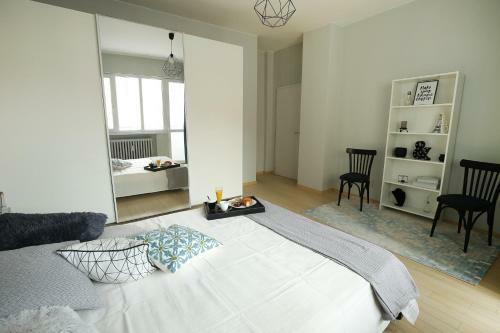 Nika's 2bd, Modern, Dondukov Apartment